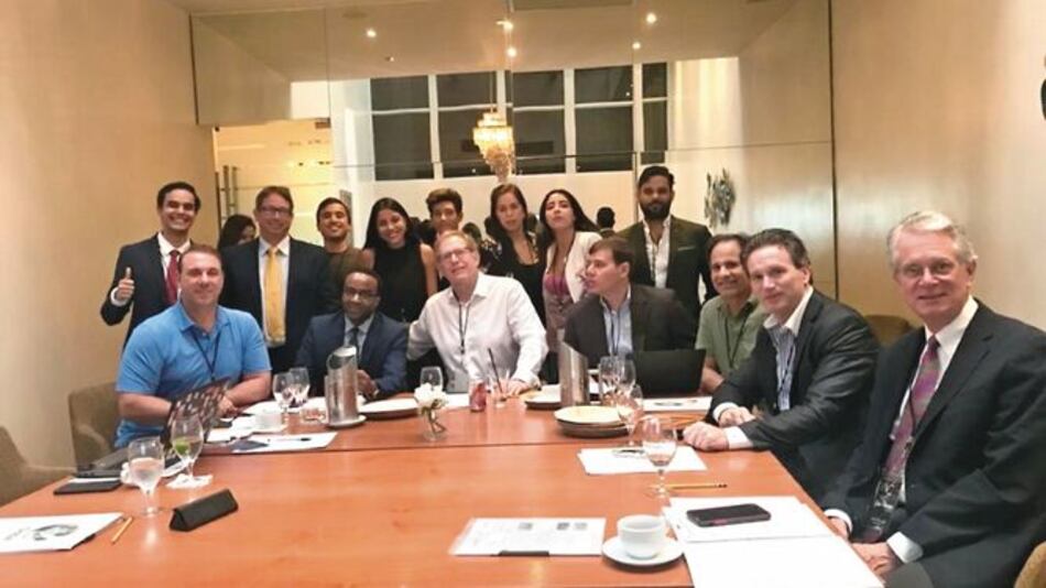 Emprendedores exponen ideas a inversionistas