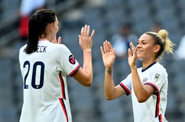 Estados Unidos clasifica imponente al Mundial; México fracasa en el campeonato W Concacaf