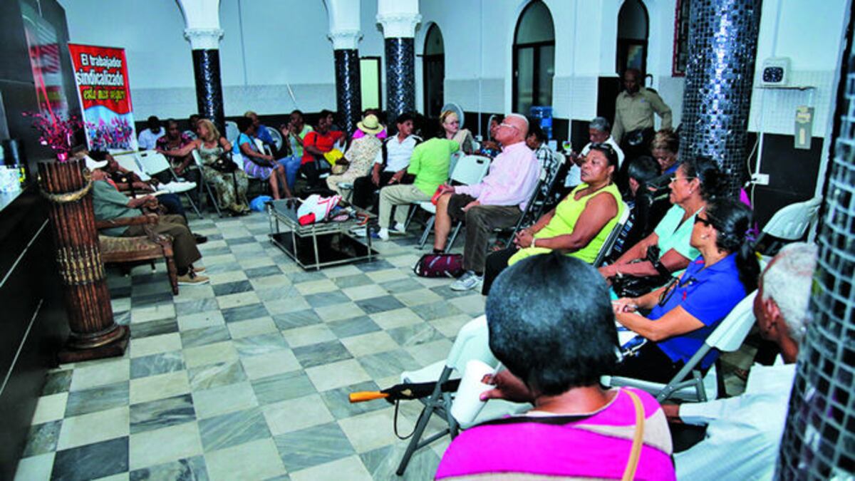 Al Centro Especial de Toxicología de la Caja de Seguro Social ubicado en calle 17, corregimiento de Santa Ana, acuden a diario cientos de víctimas por el envenenamiento