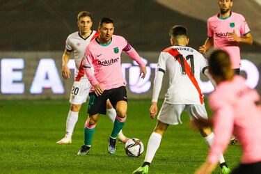 El Barcelona a cuartos de Copa de Rey tras remontar ante el Rayo