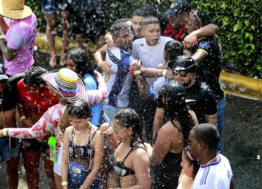 Carnavales 2026 llenan de música, culecos y alegría la Cinta Costera y San Miguelito