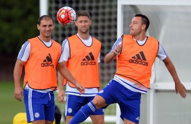 Chelsea y Arsenal abren la temporada inglesa