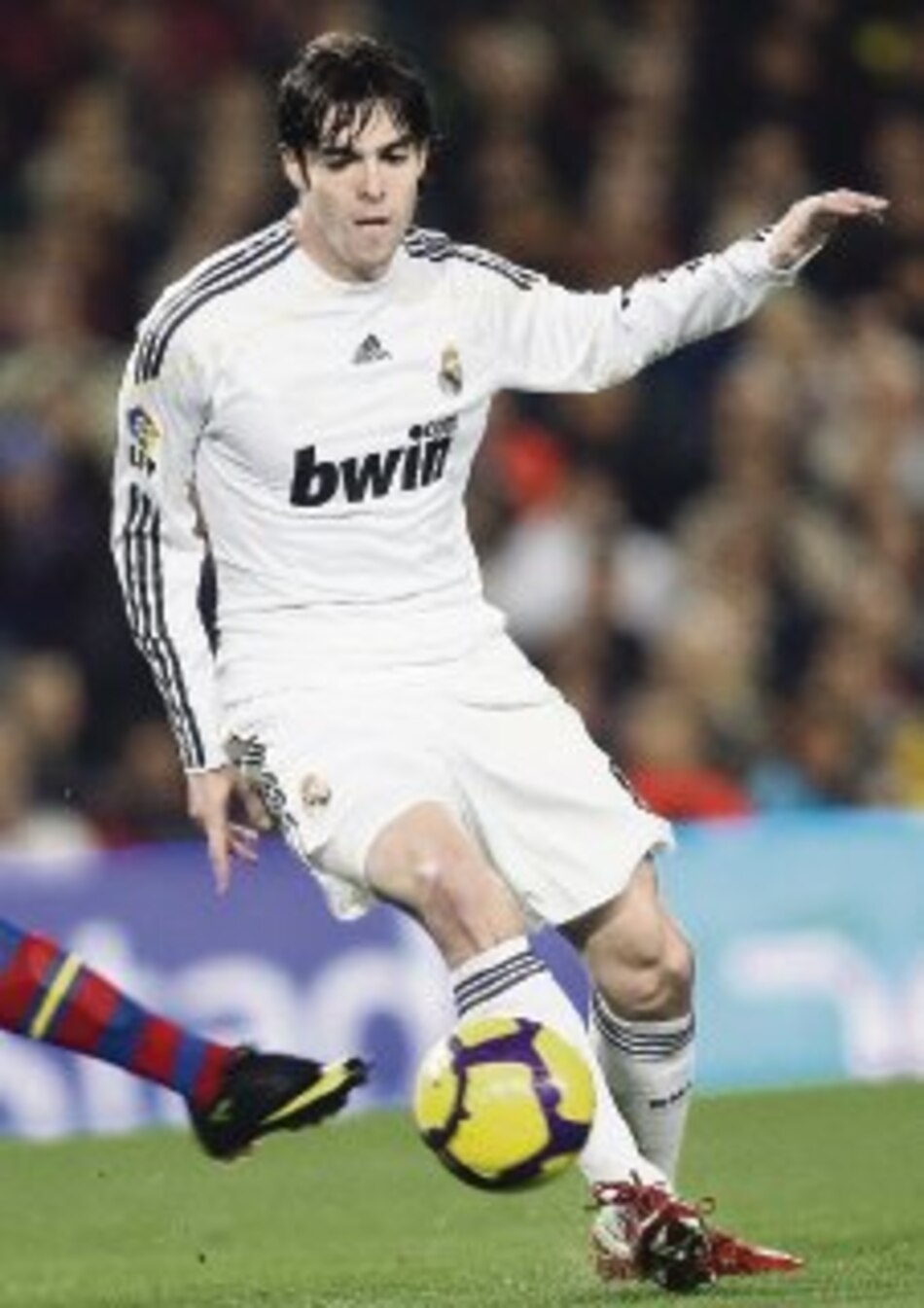 Kaká entrena en solitario al sufrir una pubalgia