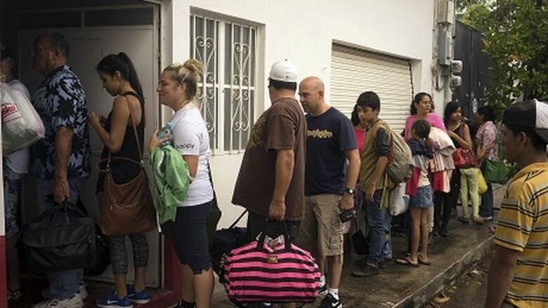 México: El ojo del huracán Patricia toca tierra en el estado de Jalisco