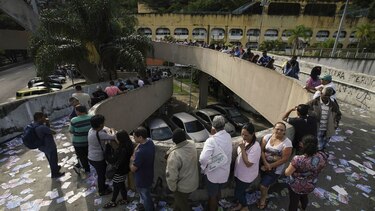 Brasil empezó a votar, con el ultraderechista Bolsonaro como favorito