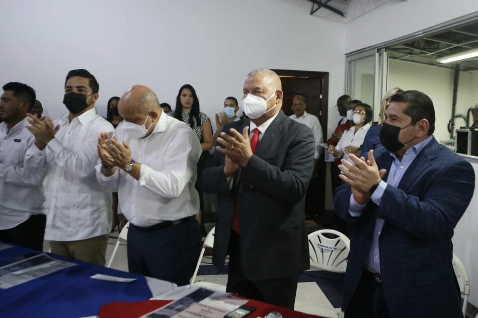 El PRD hará directorio hoy; se ignora quiénes quedarán exentos de competir en primarias