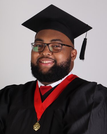 La Universidad de Panamá presenta a los graduados de su Facultad de Derecho y Ciencias Políticas