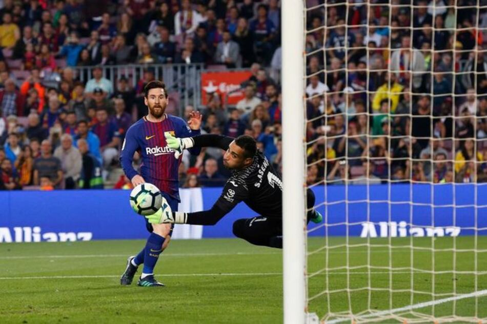 Real Madrid cae en Sevilla; el Barcelona sigue invicto