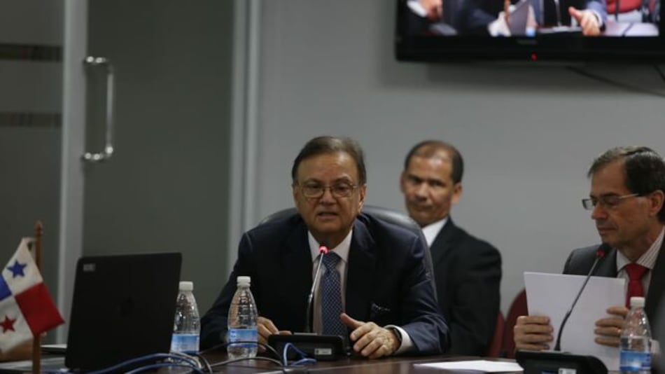 Inversiones en las tres líneas del Metro se verían afectadas por ajuste en presupuesto de 2020