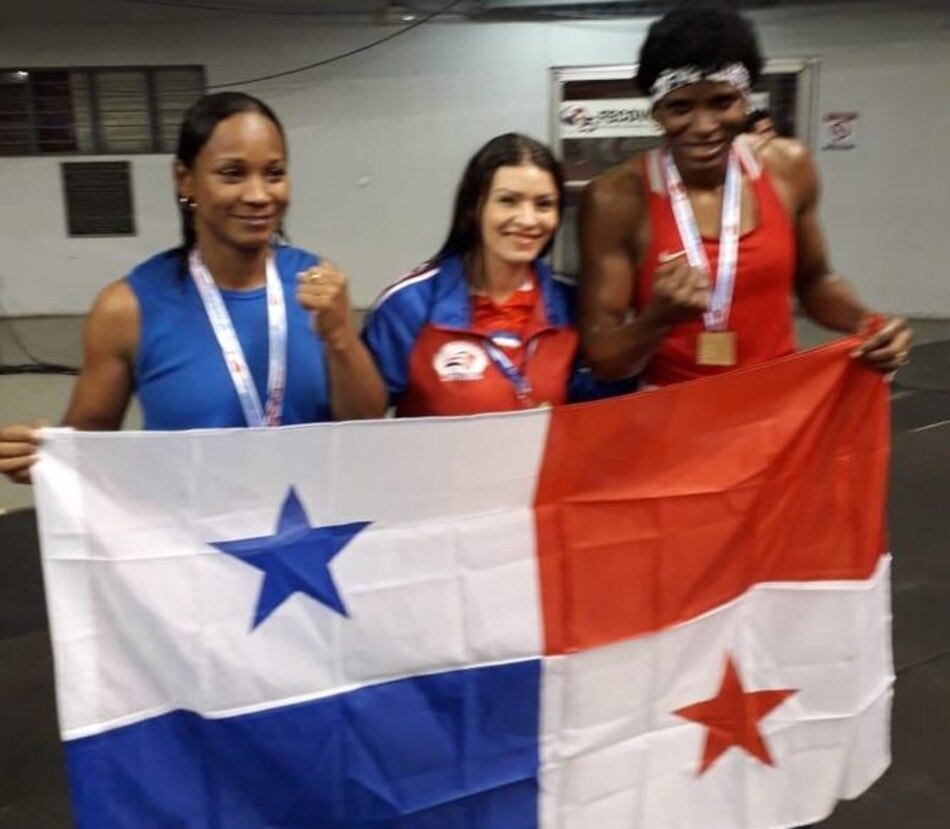 Elisa Williams y Atheyna Bylon ganan preseas de oro; ponen rumbo al Mundial