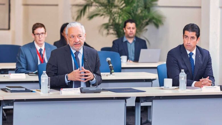 Canal de Panamá incrementa a 34 los tránsitos diarios e inicia análisis hídricos con otras entidades