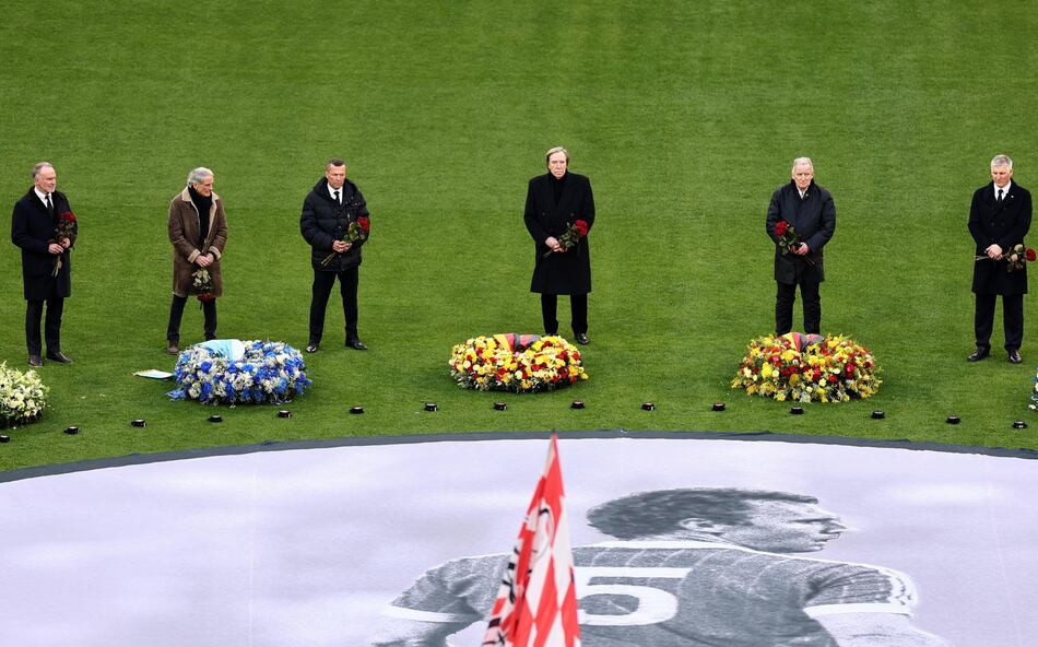 Música, discursos y oraciones en el adiós de Beckenbauer