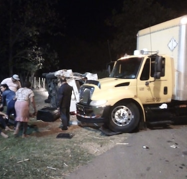 Un muerto y 15 heridos deja un accidente en Herrera