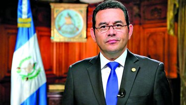 Jimmy Morales avala pago de lujos personales con fondos públicos