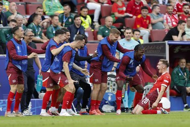 Los 16 supervivientes inician la pelea final por el trono de la Eurocopa
