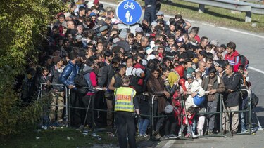 Más de 700 mil migrantes llegaron a Europa por el Mediterráneo en lo que va del año