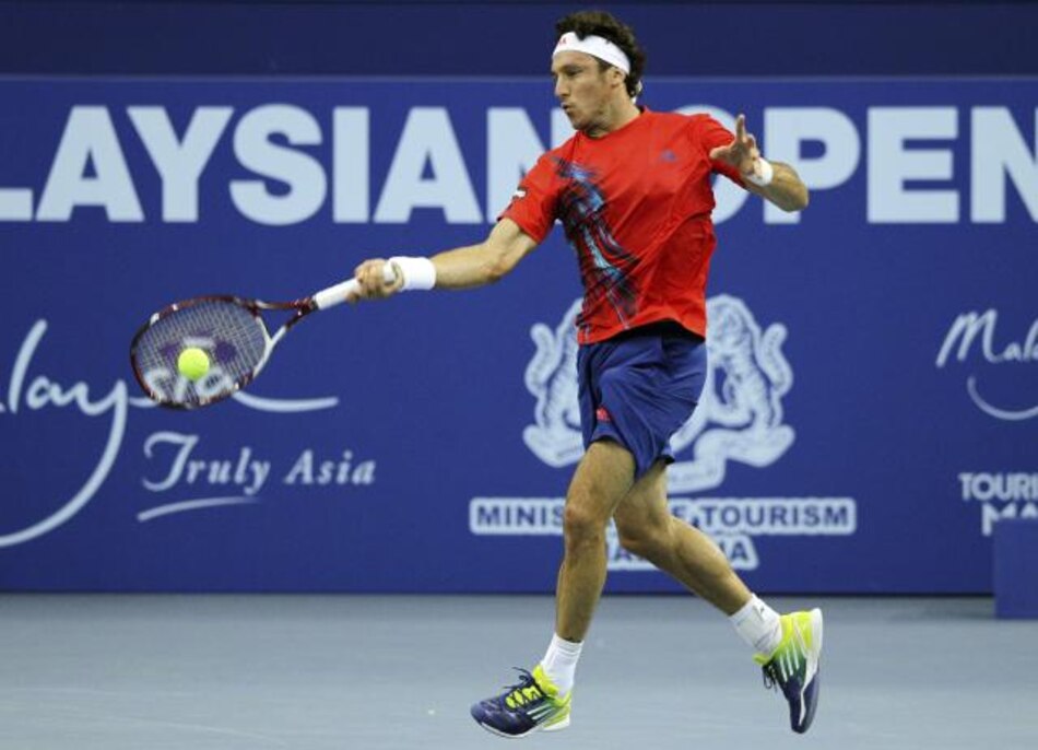 Juan Mónaco avanza a cuartos de final en Malasia
