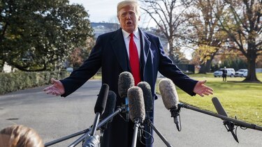 Trump insiste en que habrá muro de concreto en la frontera