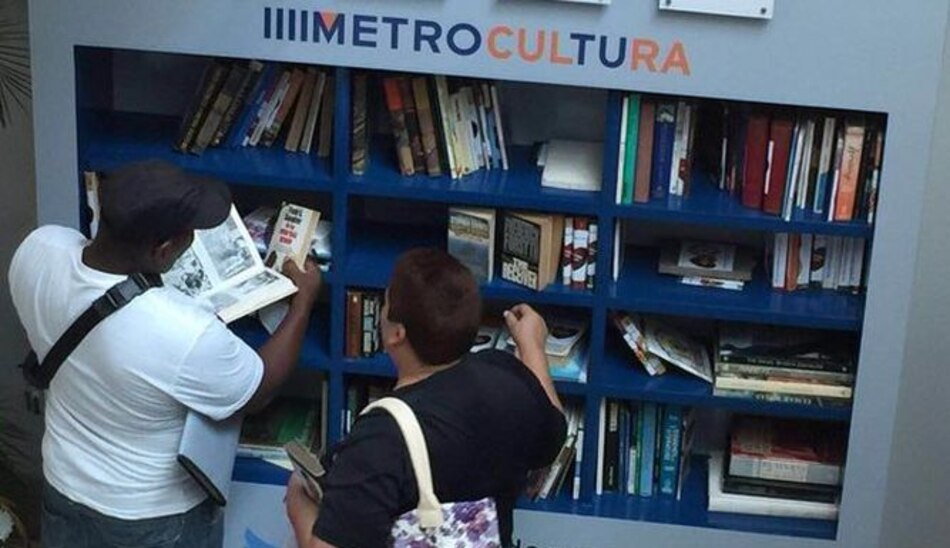 Bibliometro recibe 5 mil libros en el primer mes