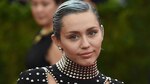 Miley Cyrus lanza fundación para jóvenes sin hogar y LGBT