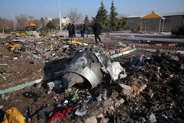 Canadá vuelve a pedir a Irán que envié cajas negras de avión derribado