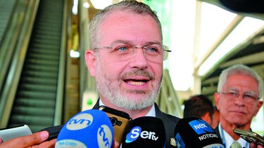 Milton Henríquez renuncia a la presidencia del Partido Popular