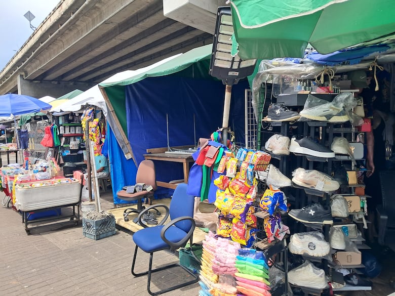 Buhoneros de la estación 5 de Mayo solicitan prórroga, tras orden de desalojo del Metro de Panamá