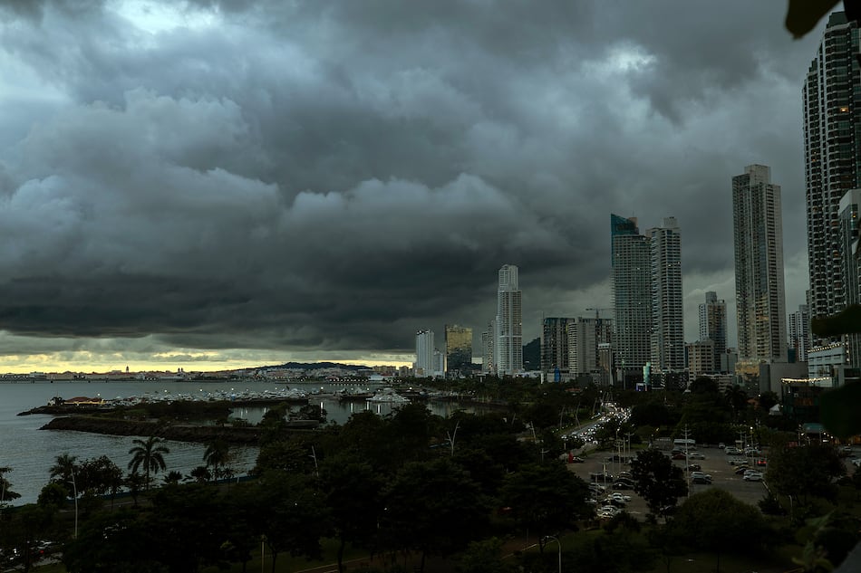 Panamá paga $2,293 millones en intereses: crisis fiscal y riesgos en 2024