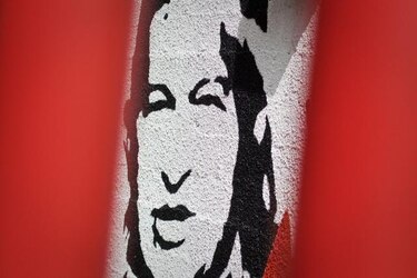 Ministros venezolanos asisten a misa por la salud de Chávez