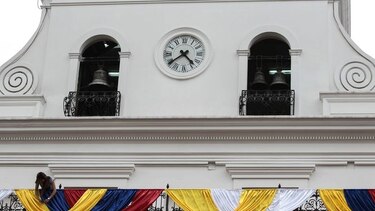 Papa partió hacia Ecuador, primera etapa de su periplo por América Latina