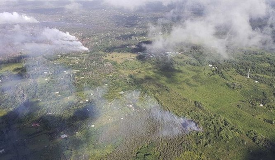 Nueva fisura volcánica obliga a más evacuaciones en Hawái