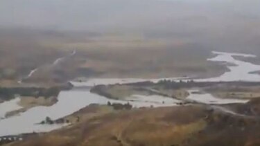 Chile decreta alerta roja en Torres del Paine