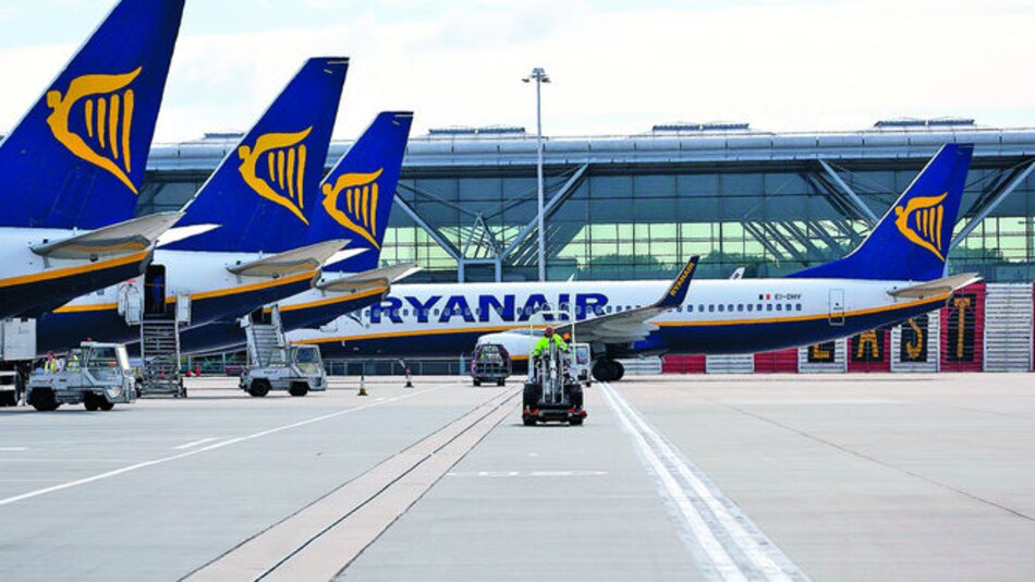 Pilotos de Ryanair convocan huelga