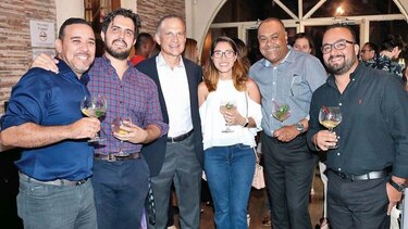 Varela Hermanos lanza botella de edición especial de Seco Herrerano