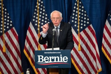 Sanders sigue la carrera presidencial pese al éxito de Biden