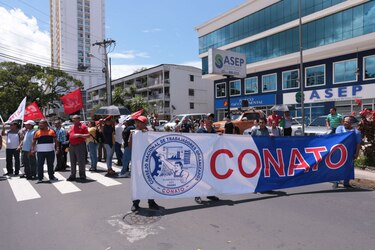 Docentes irán a paro este lunes por alza en la energía; ministra de Educación rechaza medida