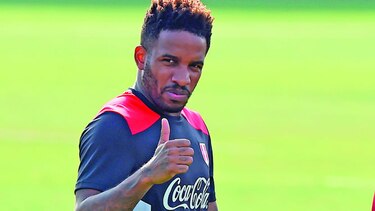 Farfán se perderá partidos con Argentina y Colombia