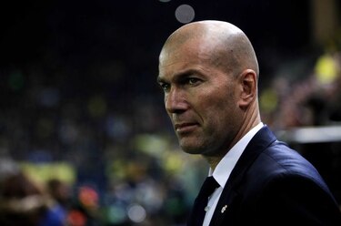 Zidane: 'El Madrid no piensa en los árbitros'