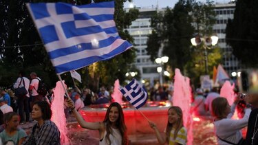 Los primeros resultados oficiales apuntan a una victoria del 'no' en Grecia