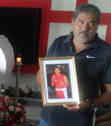Le dan el último adiós al boxeador Hernán Vergara