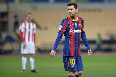 Dos partidos de suspensión para Messi por recibir una tarjeta roja en la Supercopa