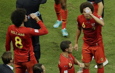 FIFA estudia permitir cuarto cambio, en prórroga