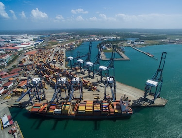 Movimiento portuario en Panamá crece 19.2% hasta julio de 2024