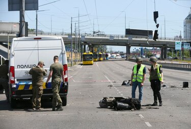 Rusia se ensaña con Kiev, bombardeada de noche y de día