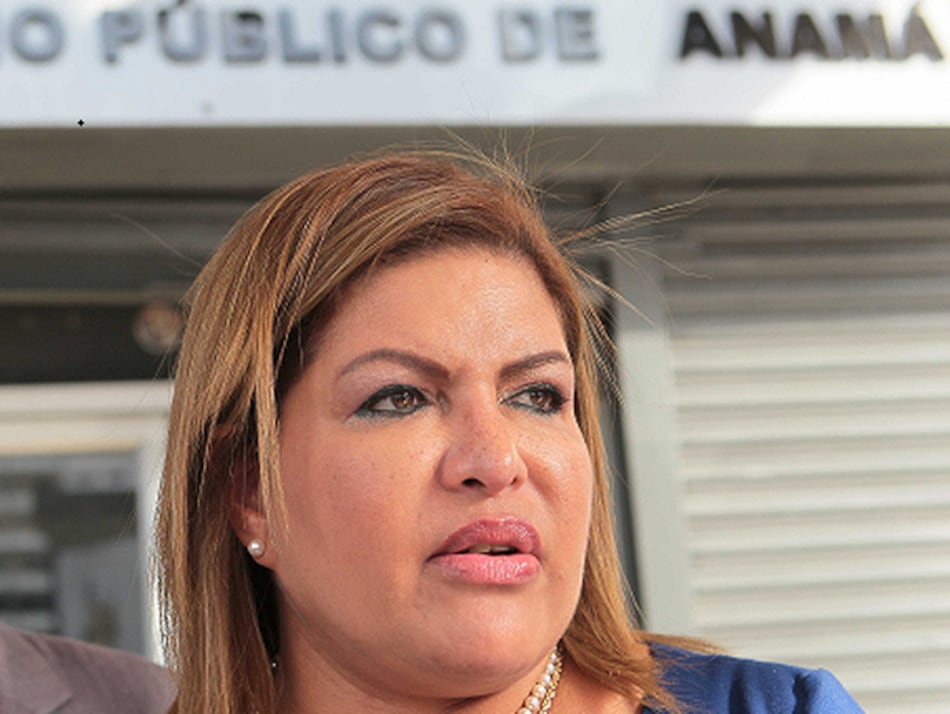 Exministra Alma Cortés, en manos del Ministerio Público