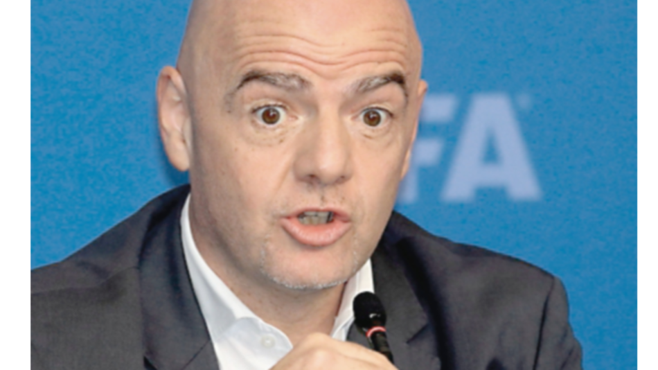 Infantino dice no saber cuándo se volverá a reanudar el fútbol