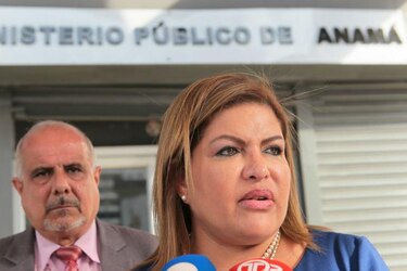 Exministra Alma Cortés culpa a otros de su 'error'