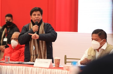 Presidente de Perú no recibe a comisión del Congreso que lo investiga