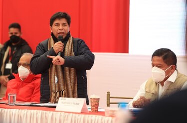 Piden al Congreso de Perú separar al presidente Pedro Castillo por encubrir corrupción