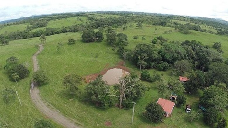 “A mí me trajo el cheque Ferrufino”
